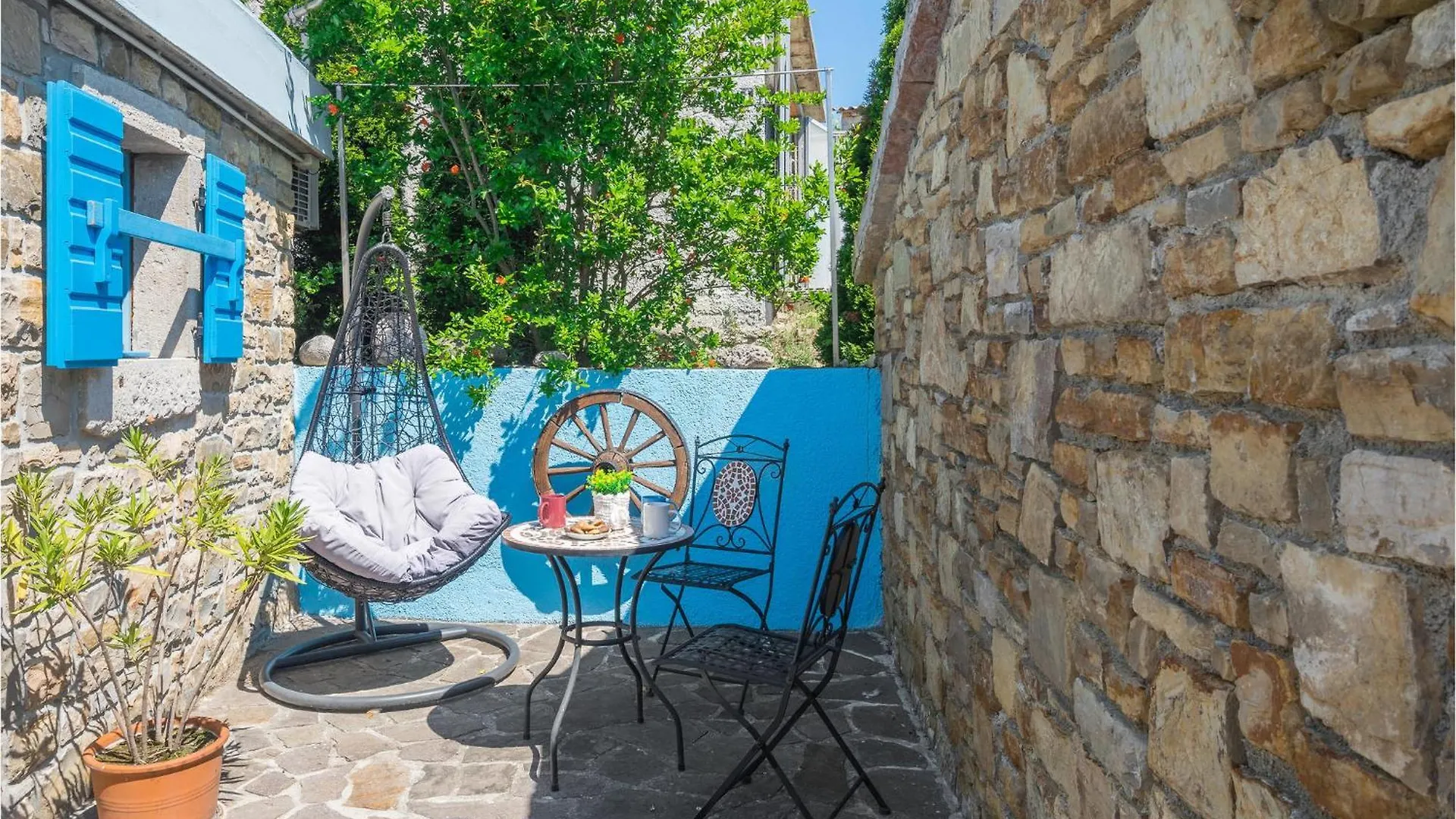 Stunning Home In Krusvari With Kitchen Racicki Brijeg Holiday home
