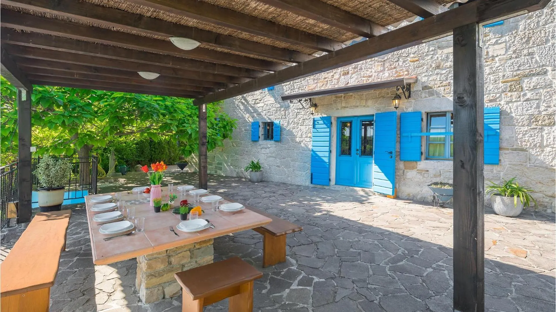 Stunning Home In Krusvari With Kitchen Racicki Brijeg